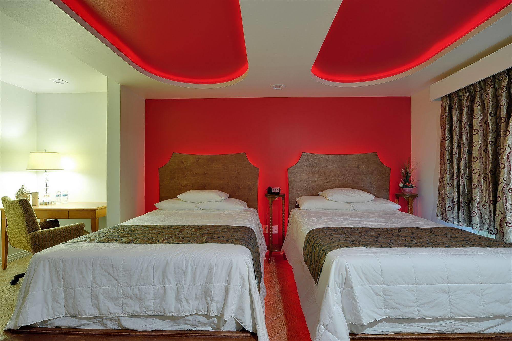 Romantic Inn & Suites Dallas Bagian luar foto