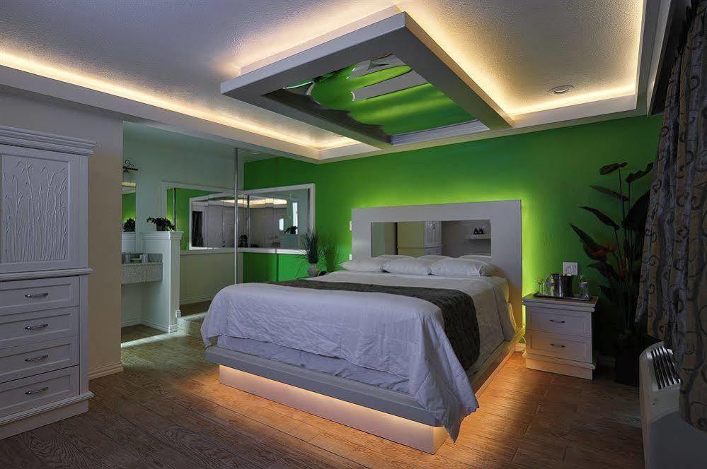 Romantic Inn & Suites Dallas Bagian luar foto